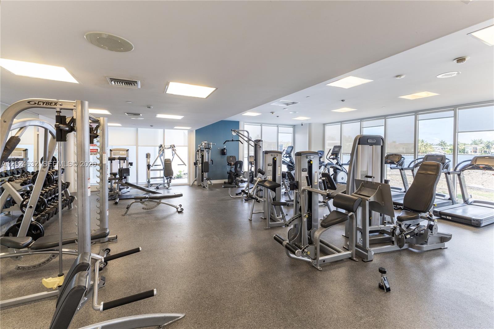20281 E Country Club Dr #510, Aventura FL 33180