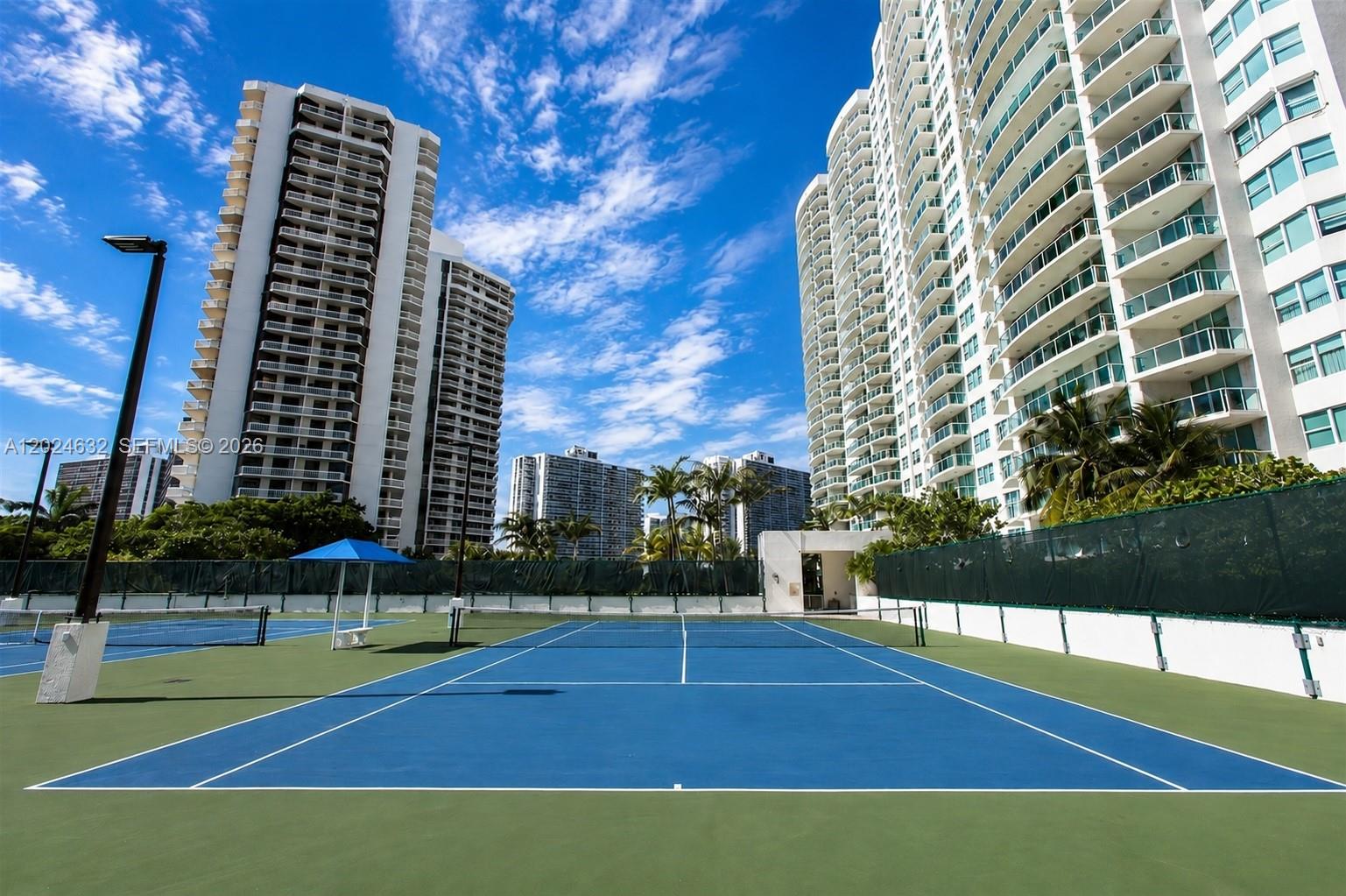 20281 E Country Club Dr #510, Aventura FL 33180