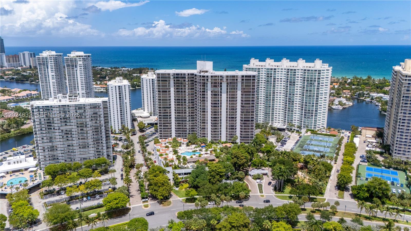 20281 E Country Club Dr #510, Aventura FL 33180