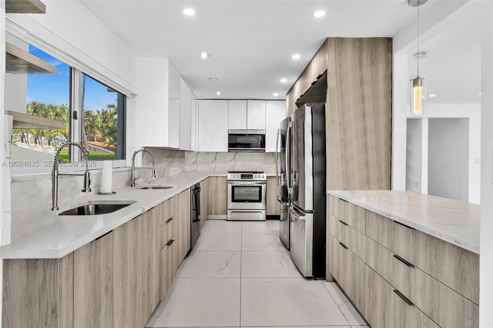 9257 Bay Dr, Surfside FL 33154