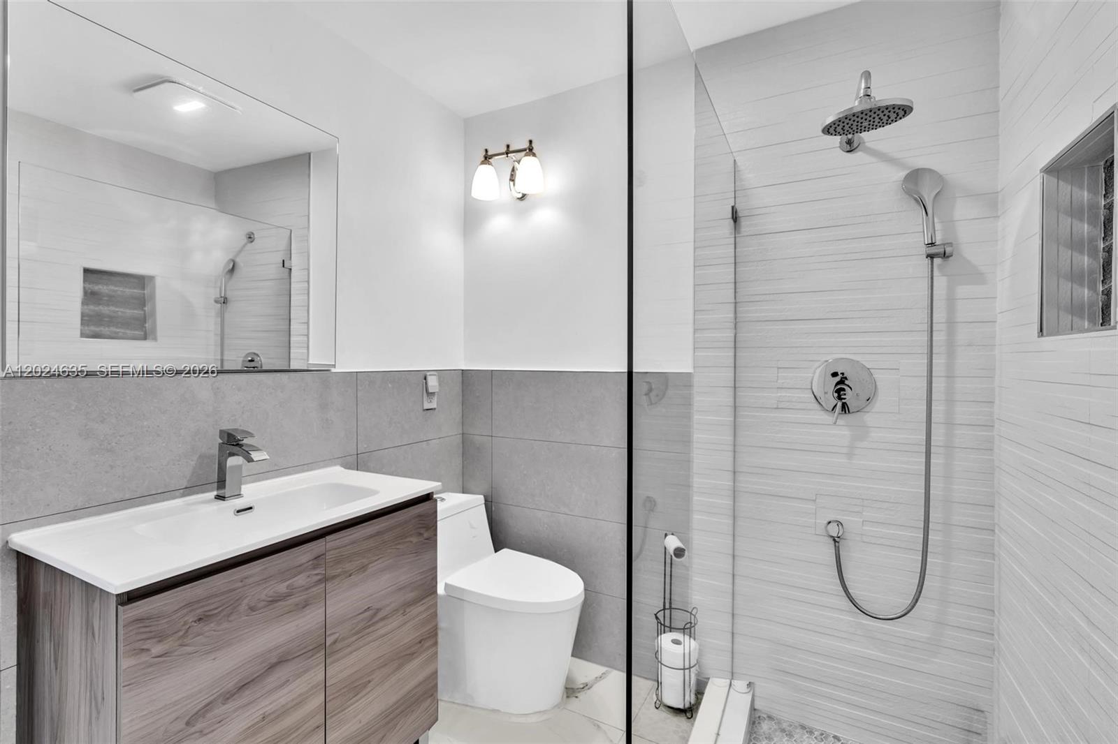 9257 Bay Dr, Surfside FL 33154