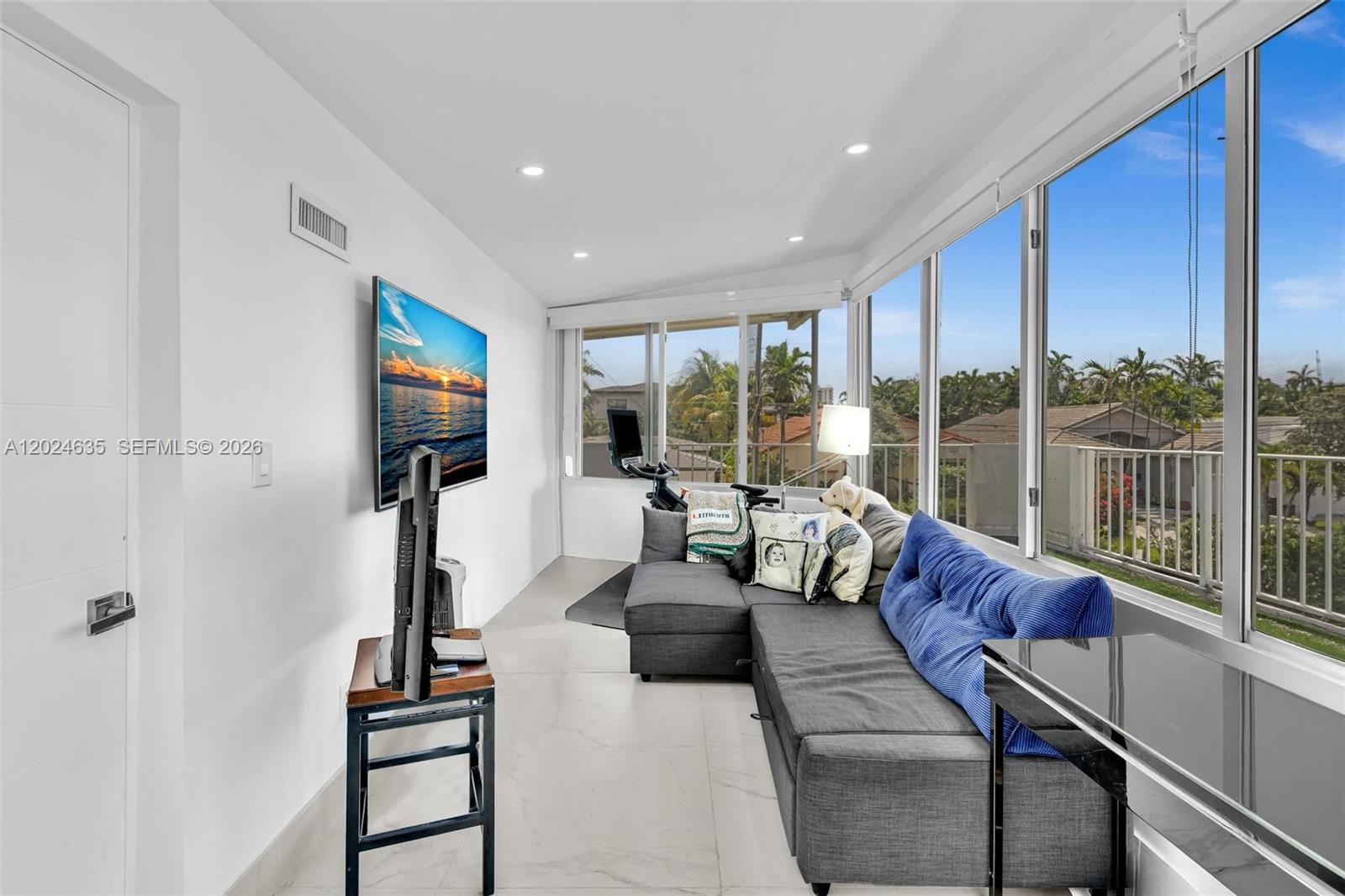 9257 Bay Dr, Surfside FL 33154