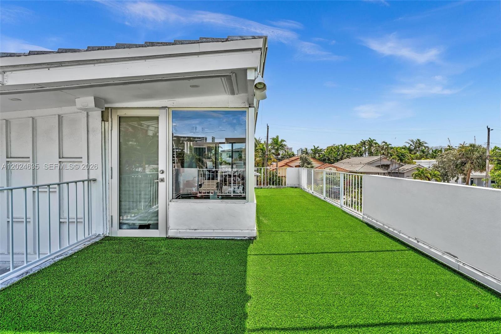 9257 Bay Dr, Surfside FL 33154