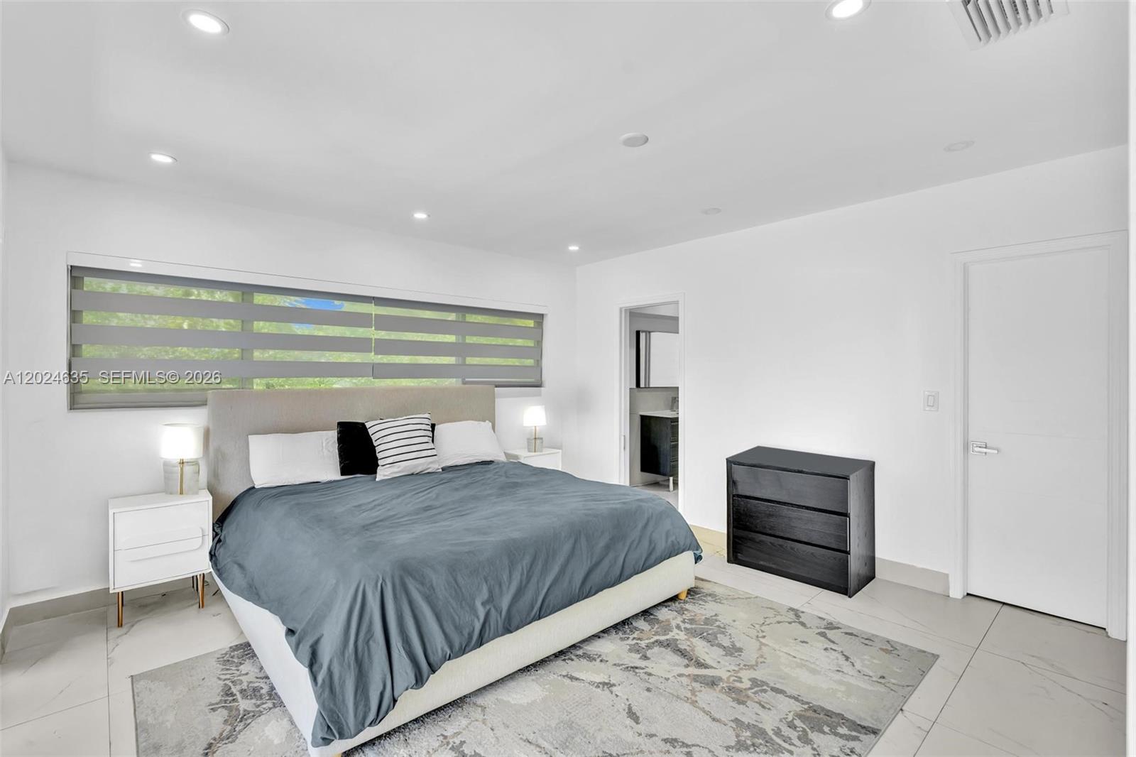 9257 Bay Dr, Surfside FL 33154