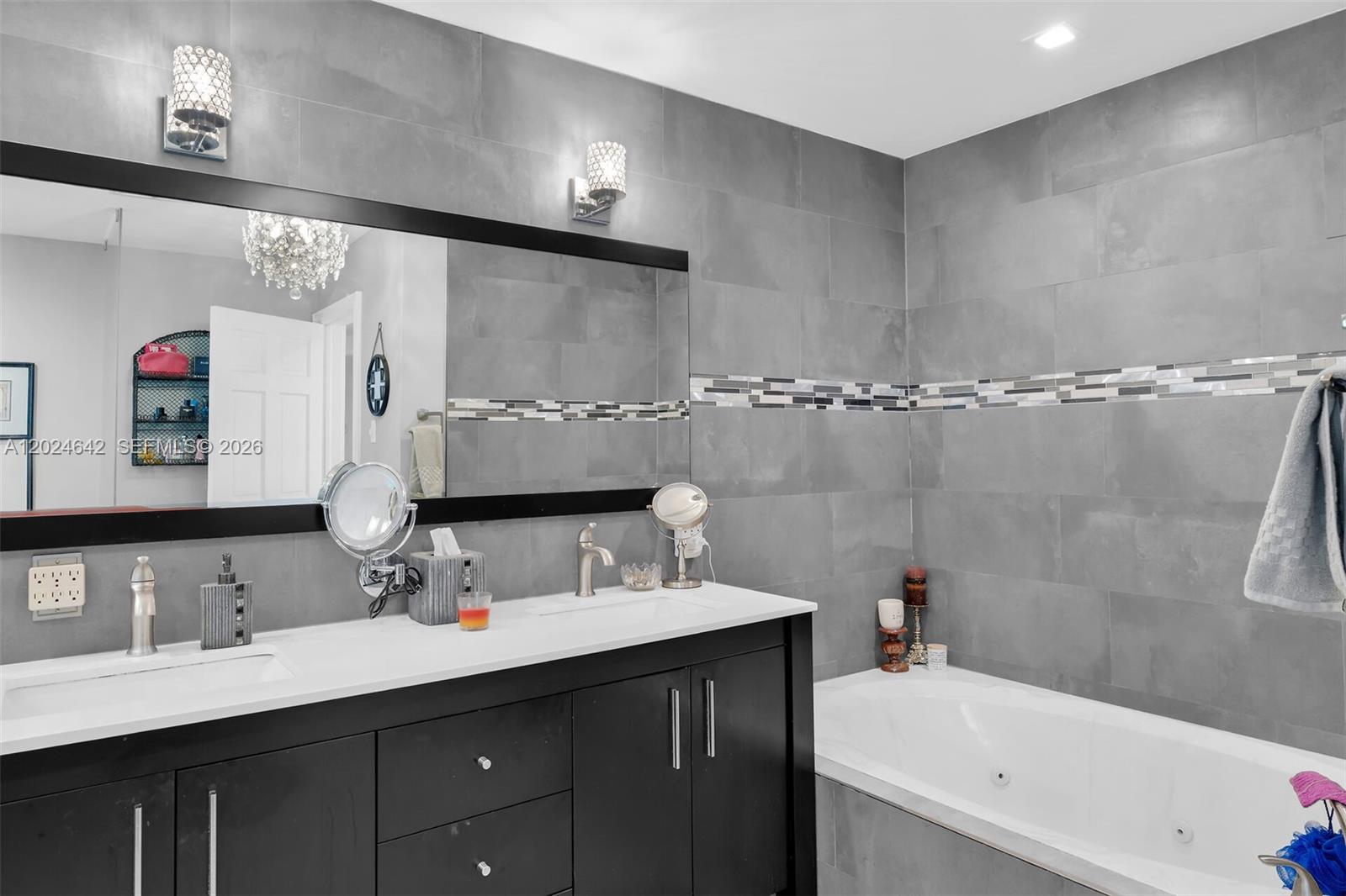 8825 SW 185th Ter, Cutler Bay FL 33157