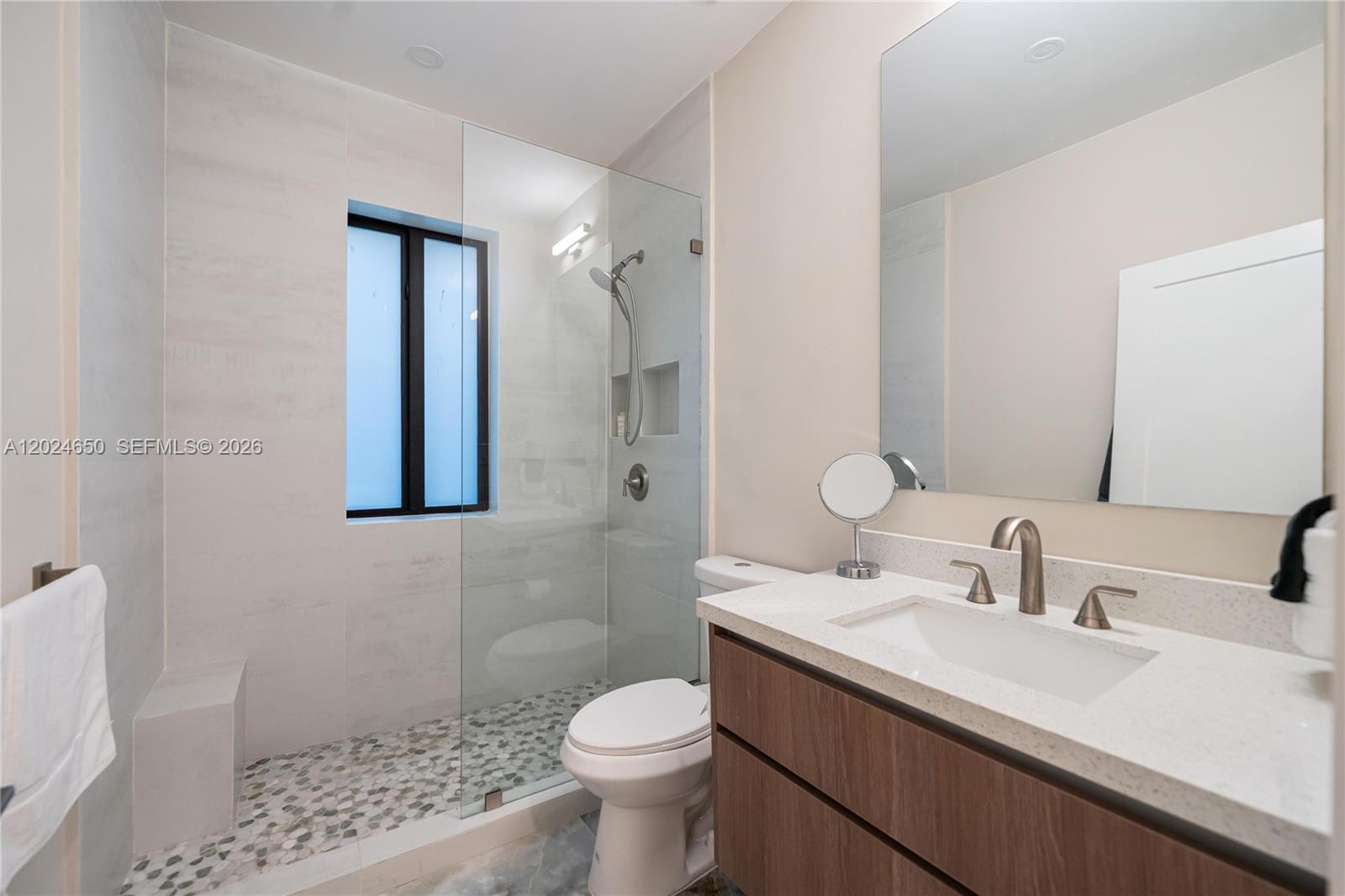 1663 SW 13th St, Miami FL 33145