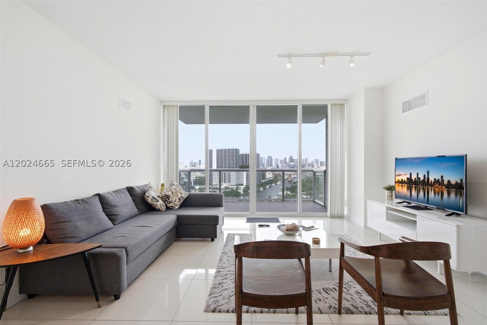 1861 NW S River Dr #2008, Miami FL 33125