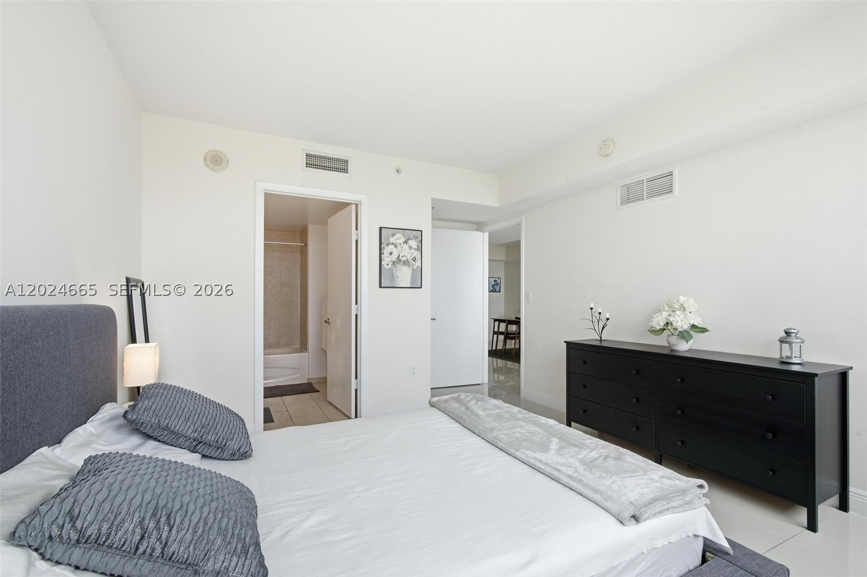1861 NW S River Dr #2008, Miami FL 33125