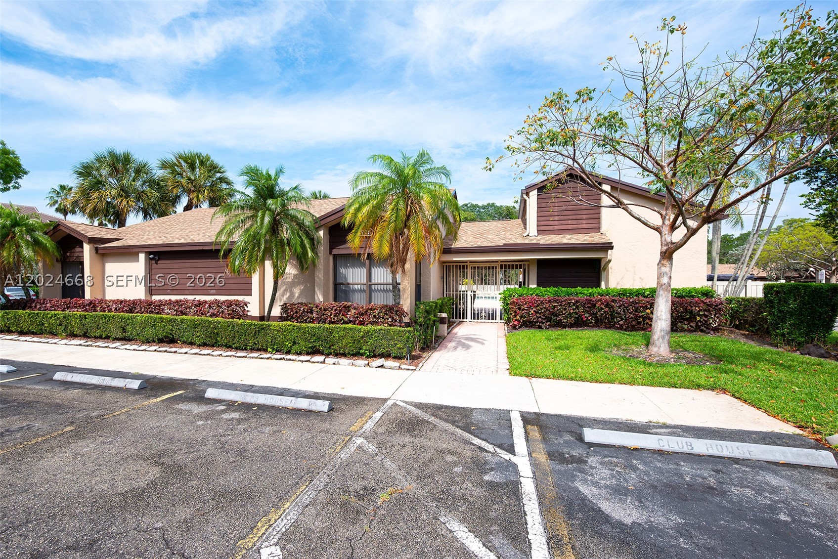 2676 N Carambola Cir N #1760, Coconut Creek FL 33066