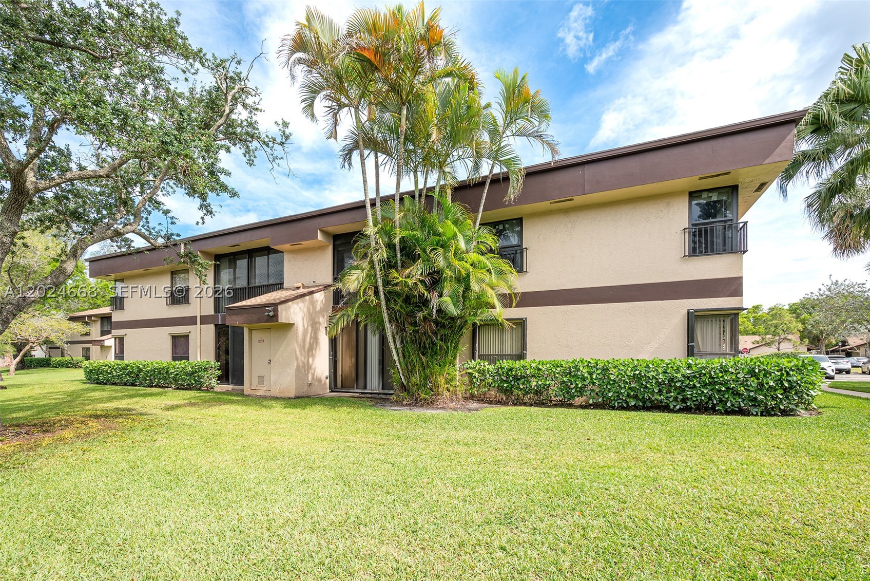 2676 N Carambola Cir N #1760, Coconut Creek FL 33066