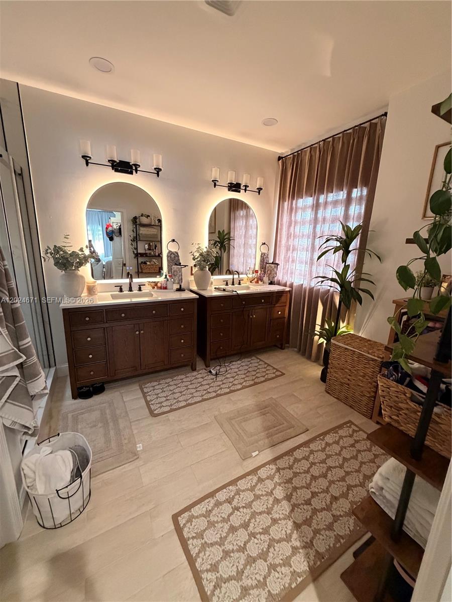 2116 NE 38th Rd #2116, Homestead FL 33033