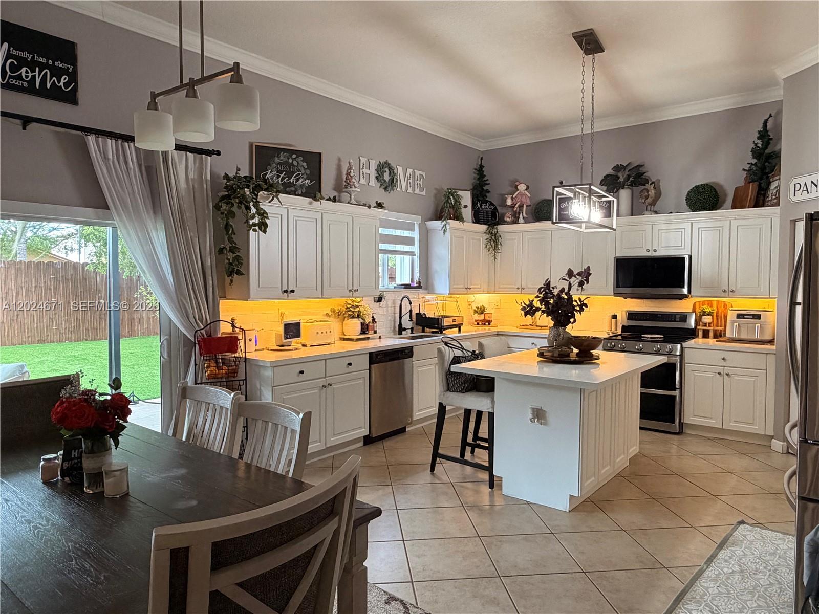 2116 NE 38th Rd #2116, Homestead FL 33033