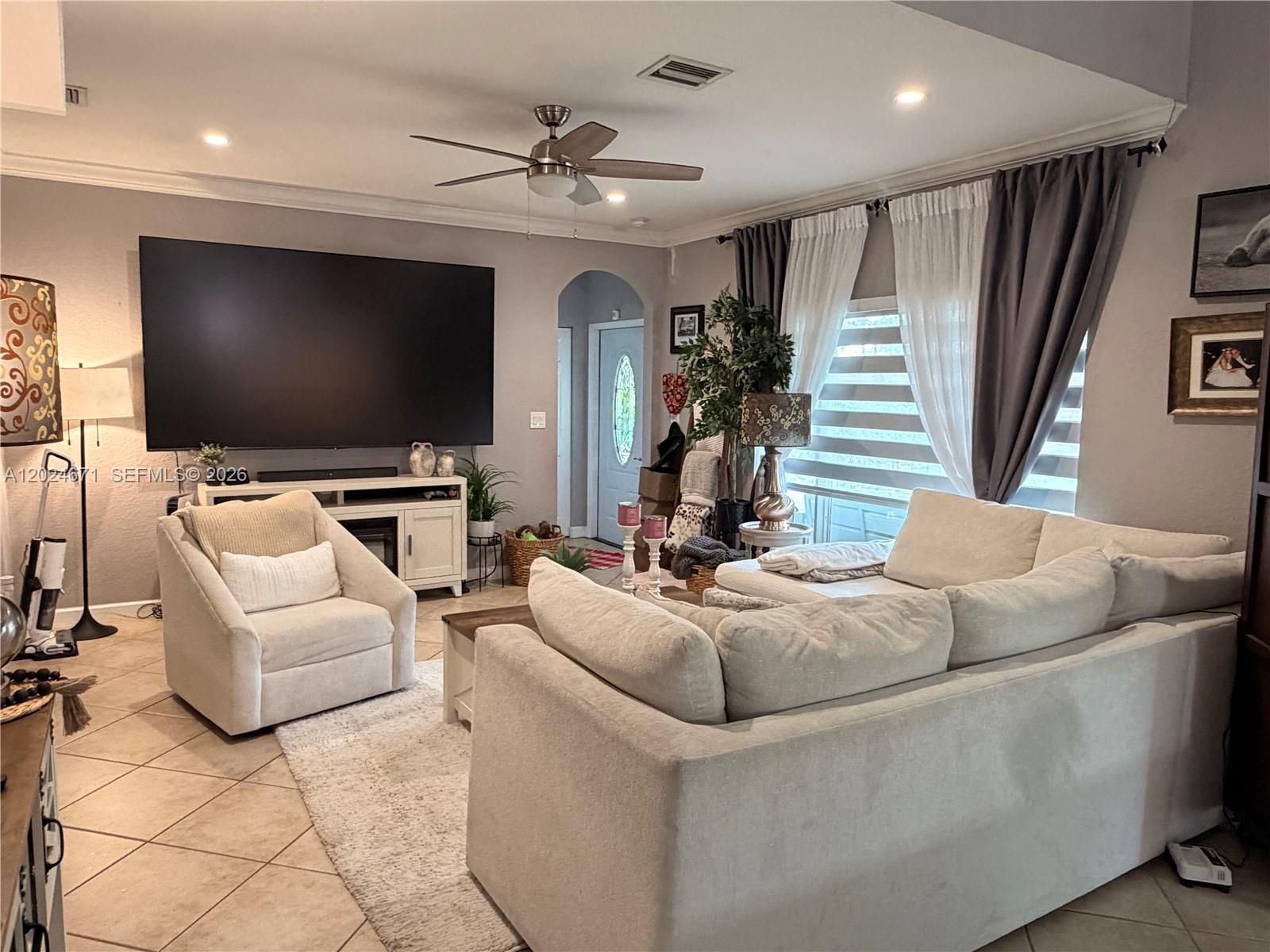 2116 NE 38th Rd #2116, Homestead FL 33033