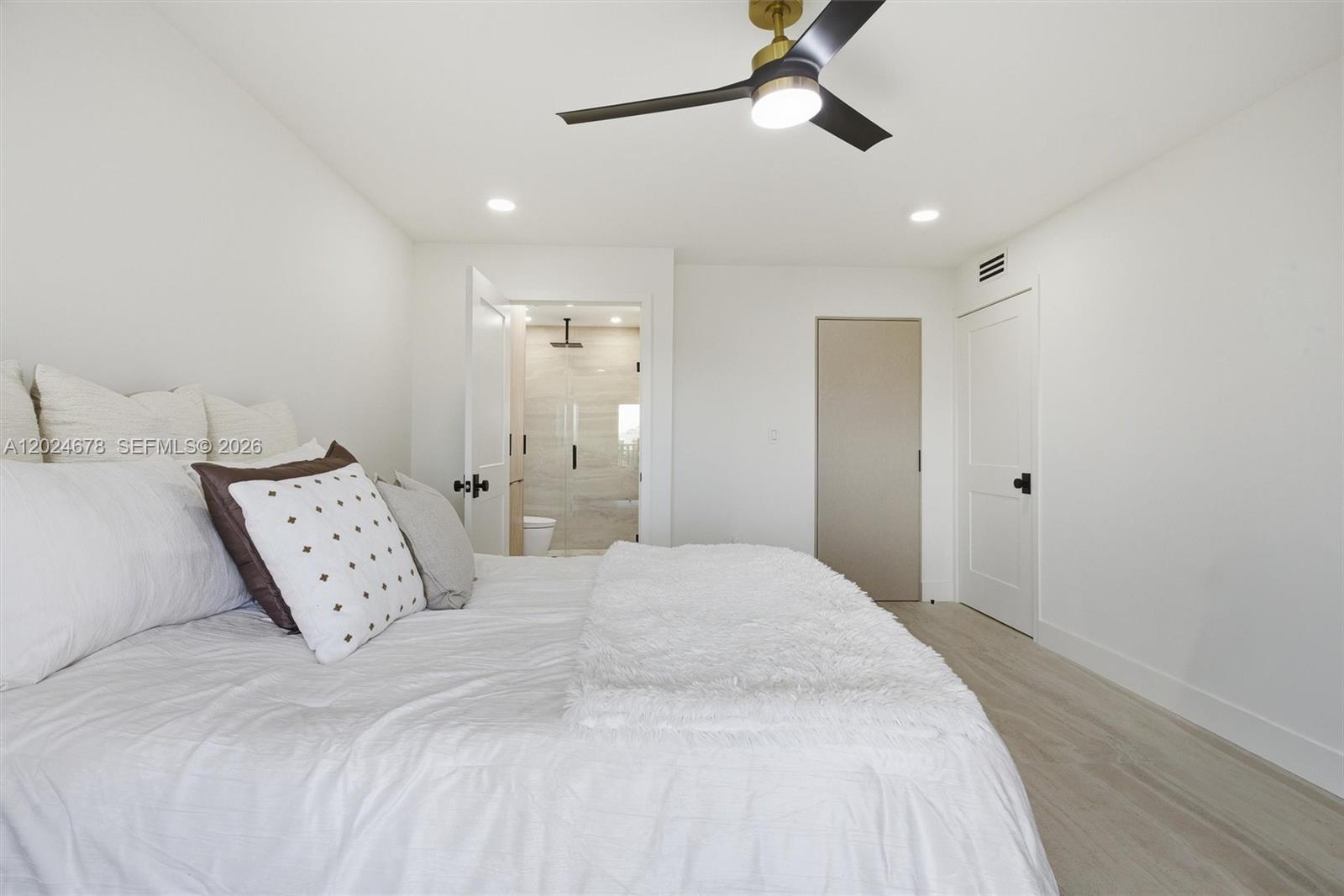 1400 Salzedo St #504, Coral Gables FL 33134