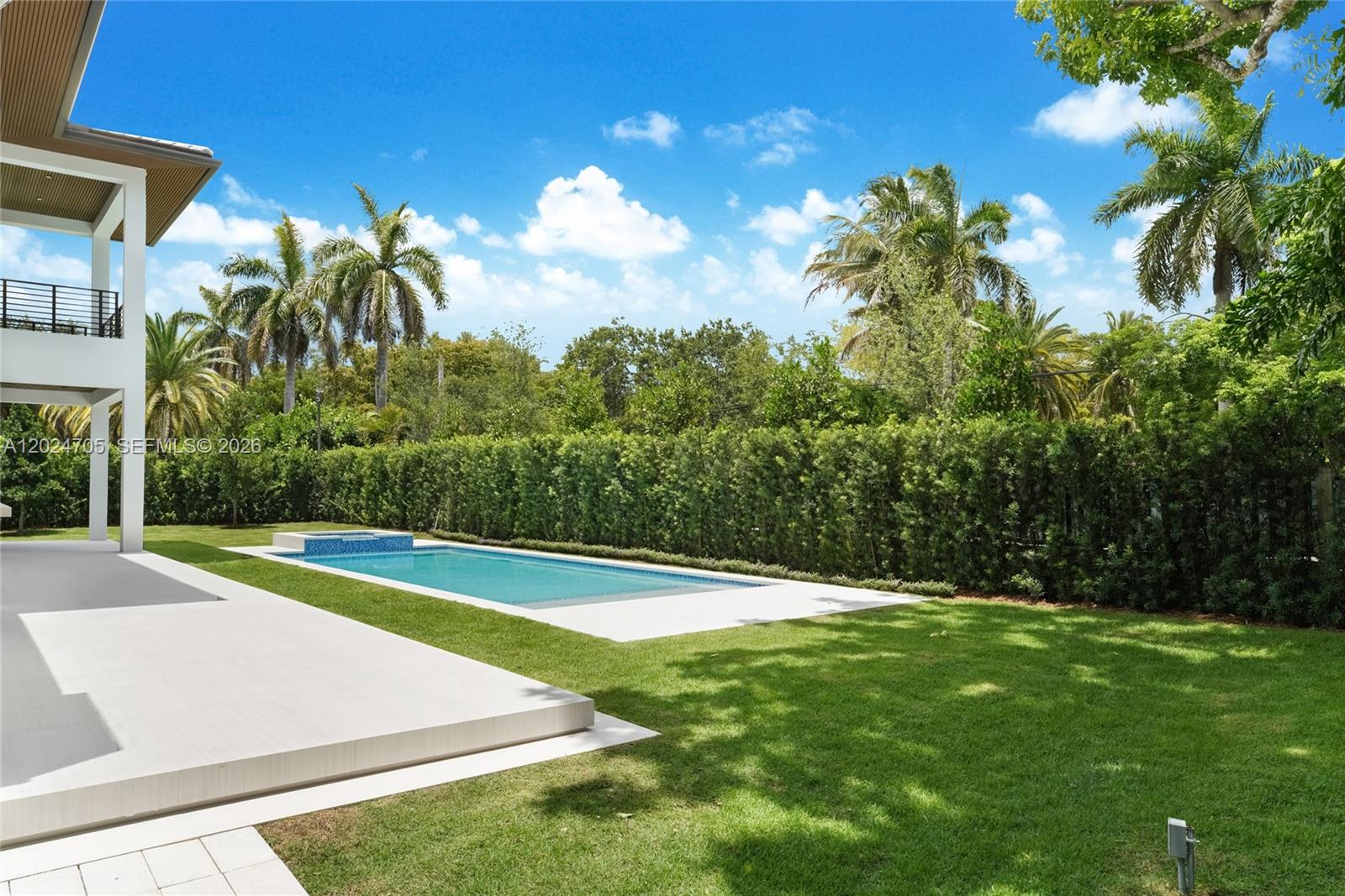 9405 SW 72nd Ct, Pinecrest FL 33156