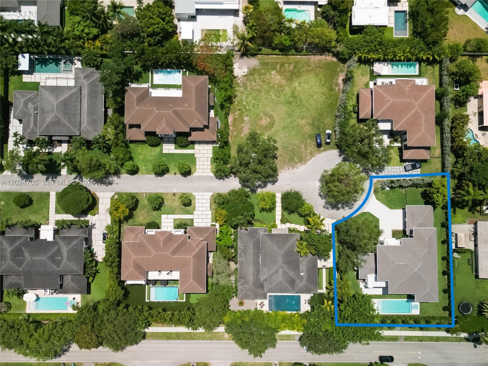 9405 SW 72nd Ct, Pinecrest FL 33156