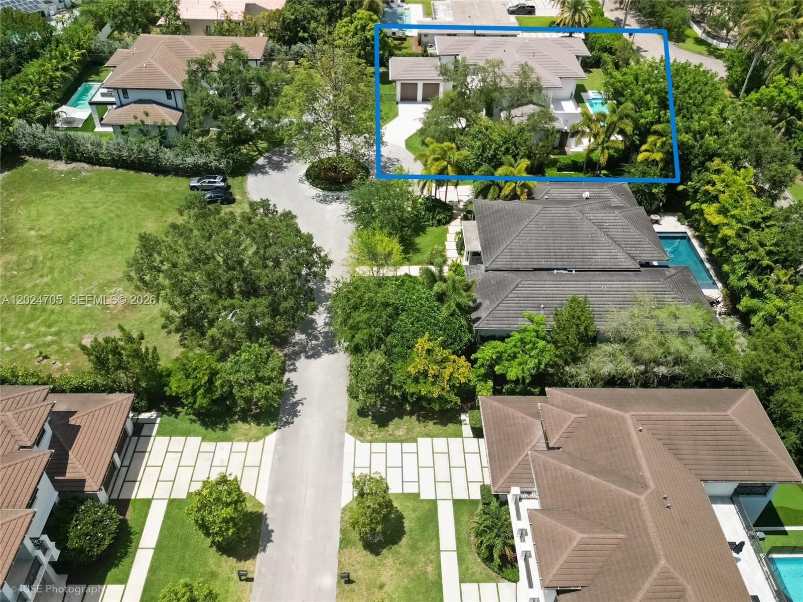 9405 SW 72nd Ct, Pinecrest FL 33156