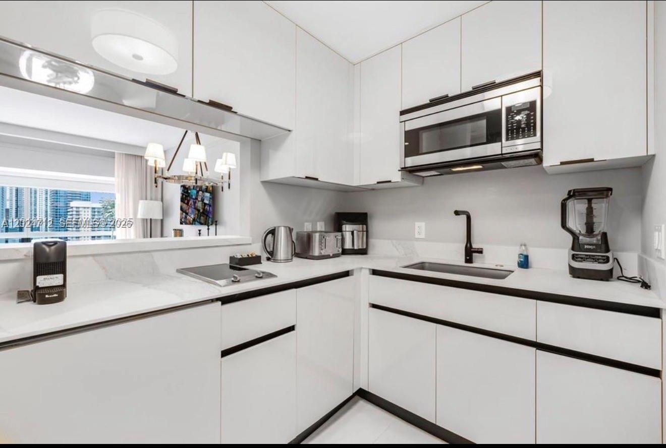 1435 Brickell Ave #3410, Miami FL 33131