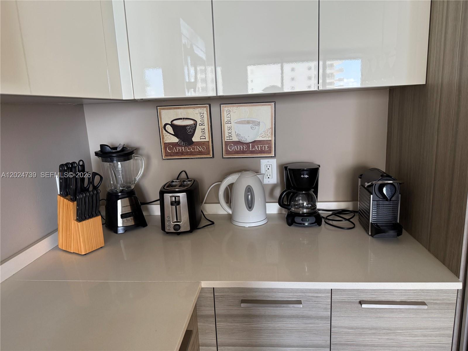1300 Brickell Bay Dr #1007, Miami FL 33131