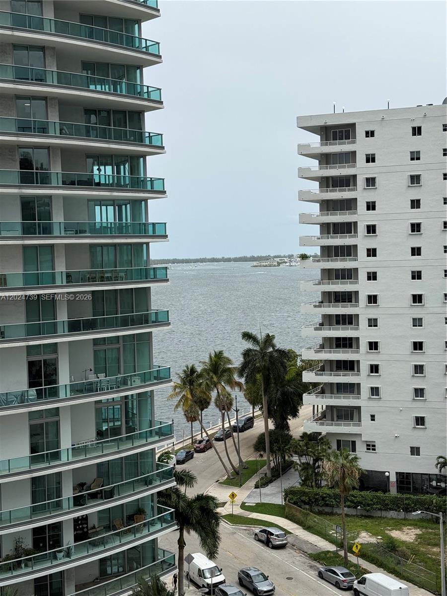 1300 Brickell Bay Dr #1007, Miami FL 33131