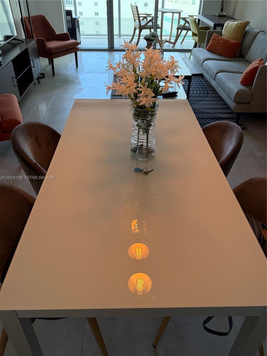 1300 Brickell Bay Dr #1007, Miami FL 33131