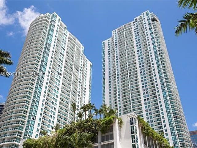 951 Brickell Ave #609, Miami FL 33131
