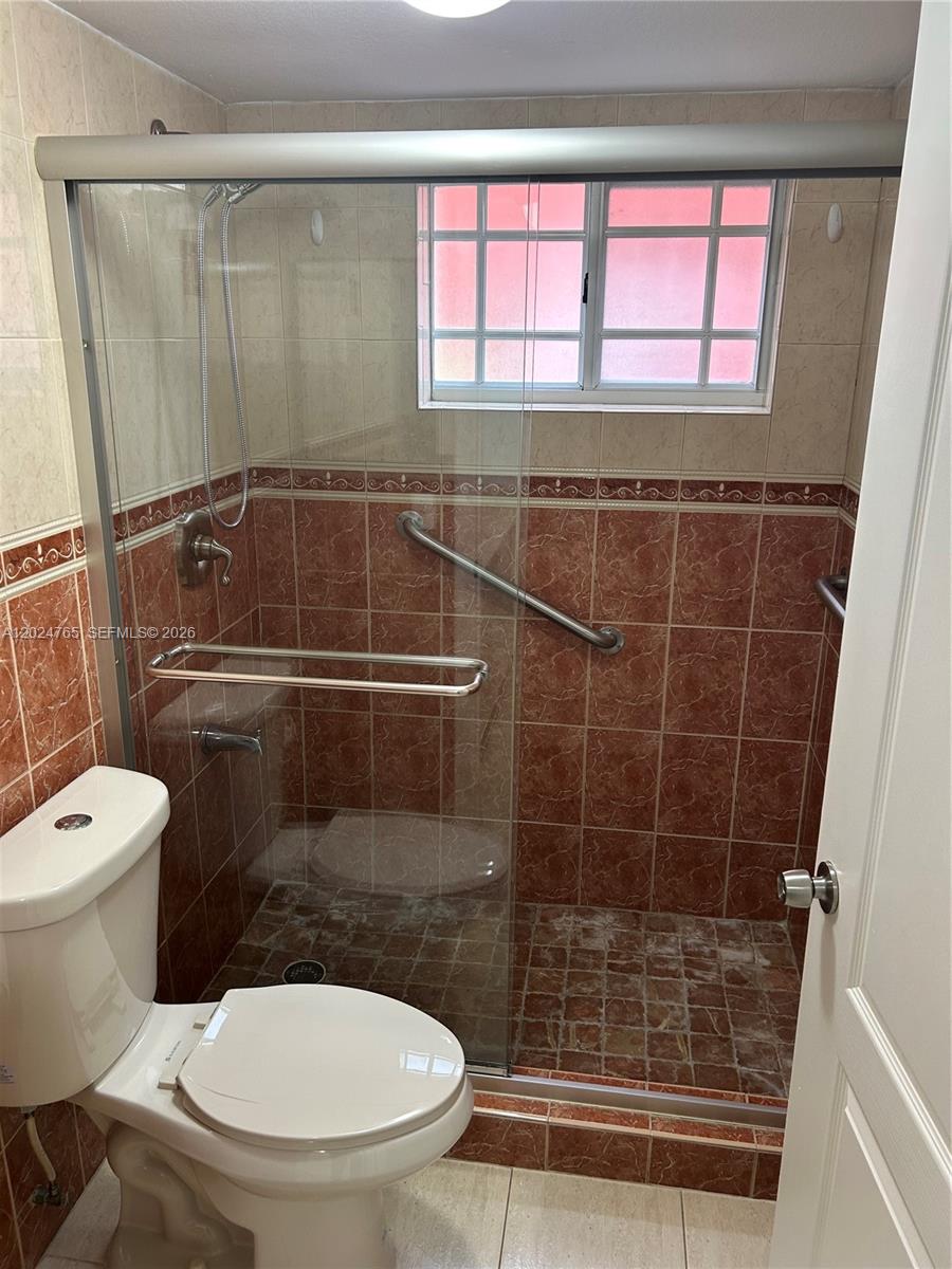 10919 W Okeechobee Rd #101, Hialeah Gardens FL 33018