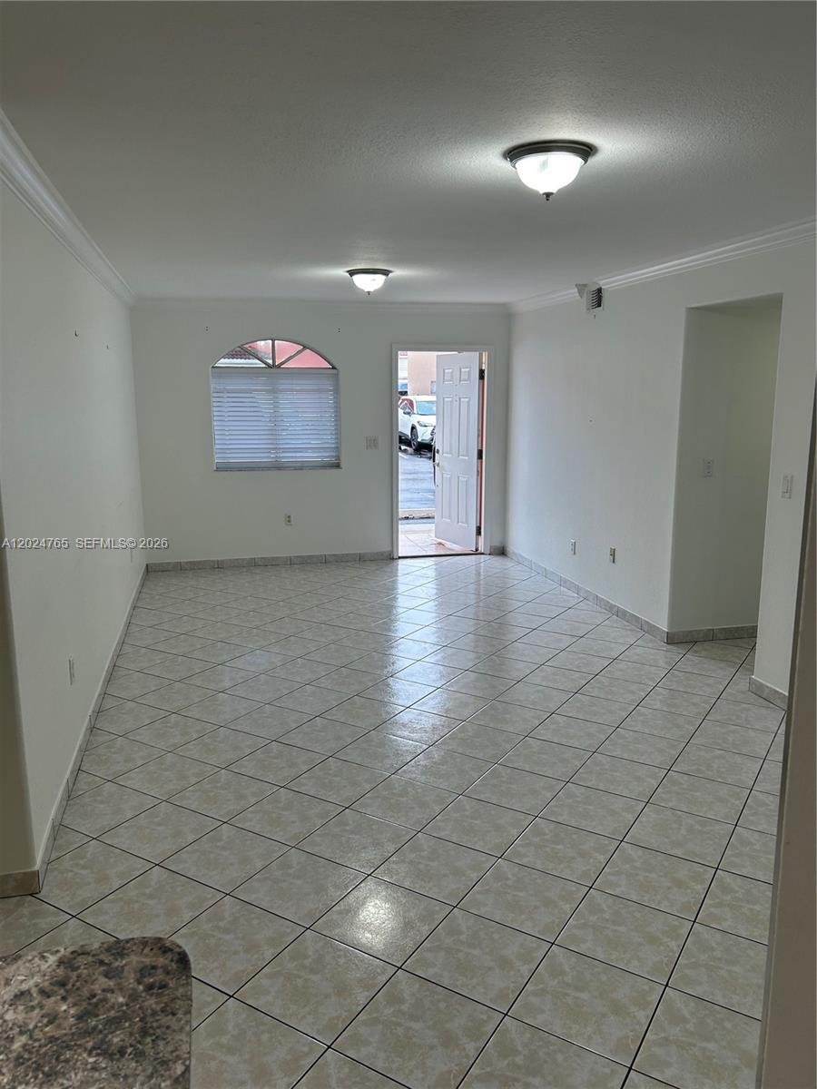 10919 W Okeechobee Rd #101, Hialeah Gardens FL 33018