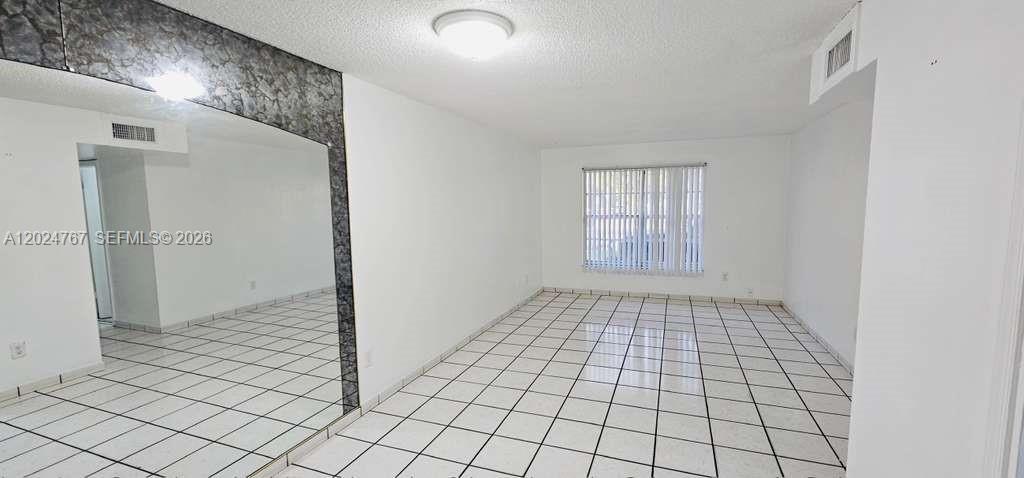 6820 W Flagler St #105, Miami FL 33144