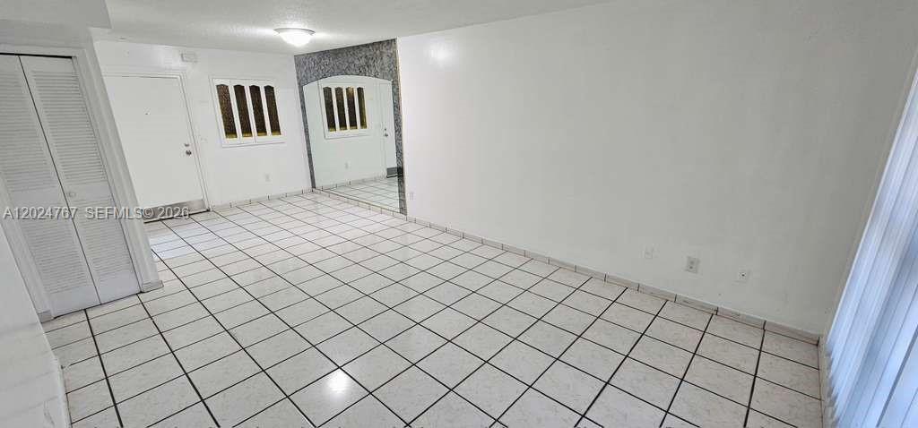 6820 W Flagler St #105, Miami FL 33144