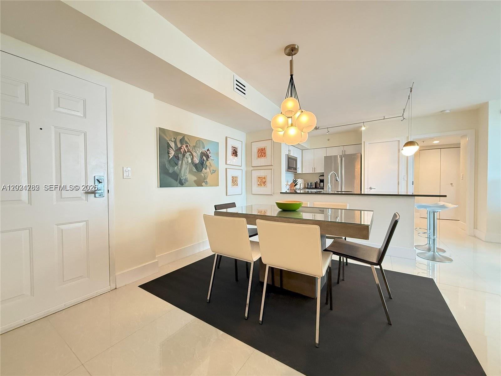 1155 Brickell Bay Dr #2108, Miami FL 33131