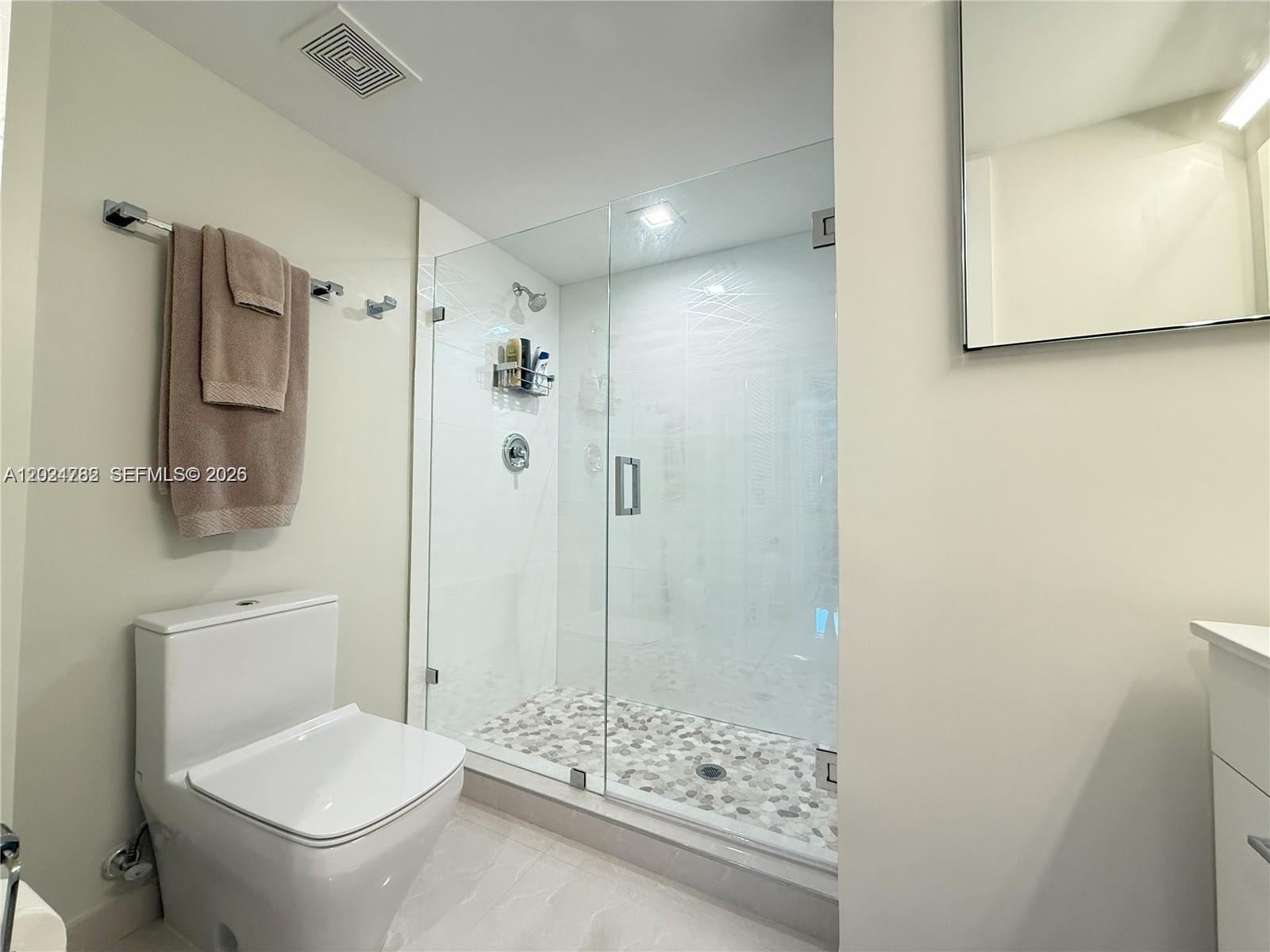 1155 Brickell Bay Dr #2108, Miami FL 33131