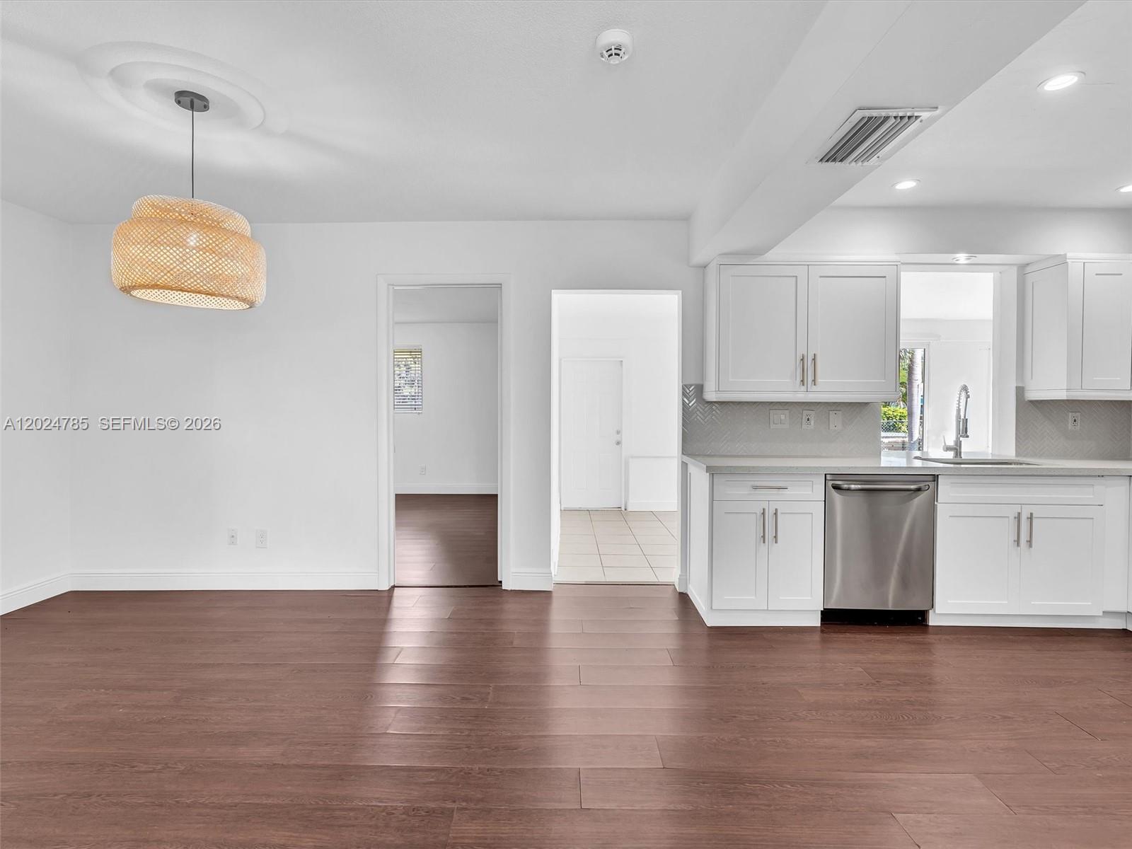 4500 SW 42nd Ter, Dania Beach FL 33314