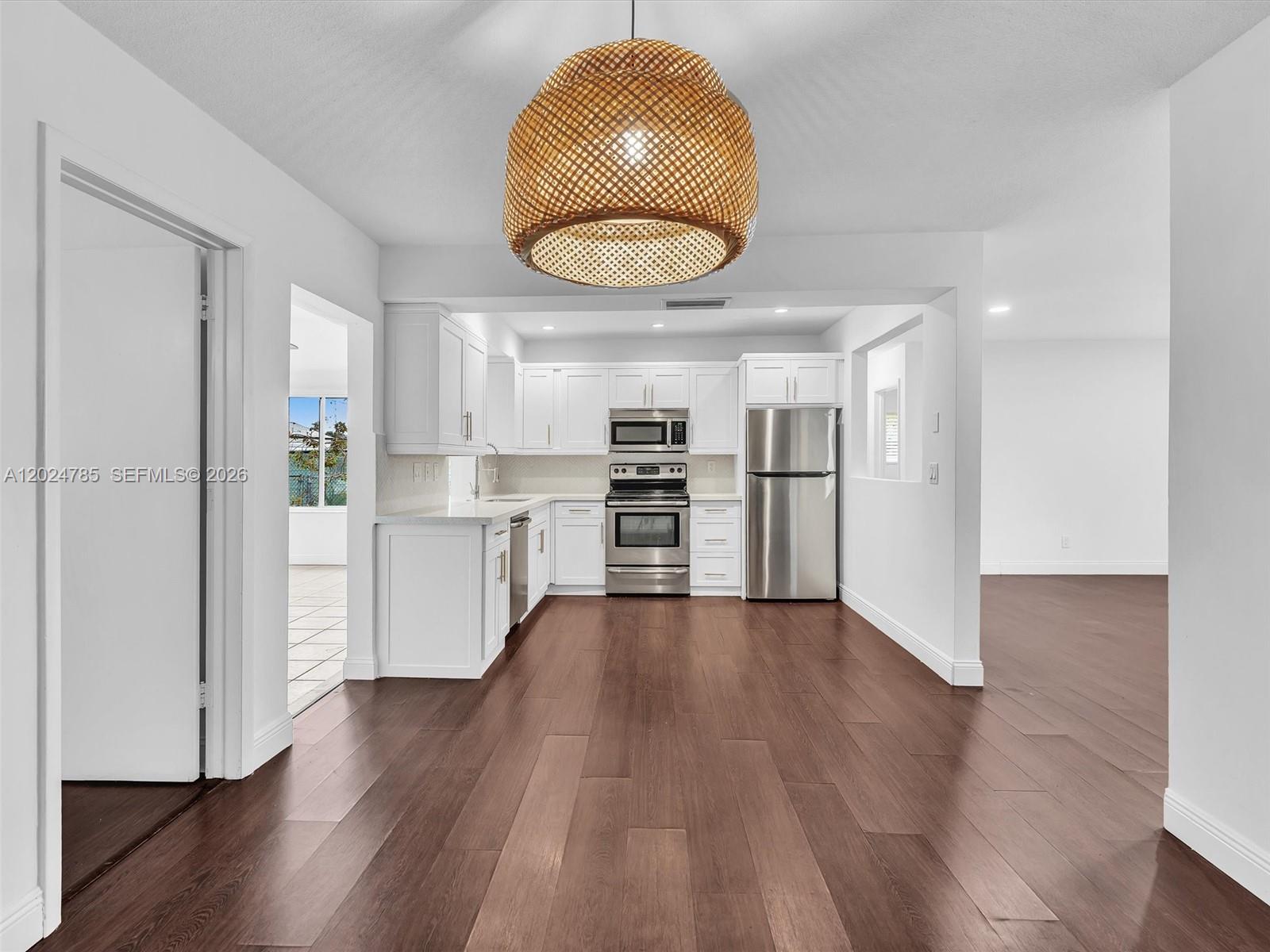 4500 SW 42nd Ter, Dania Beach FL 33314