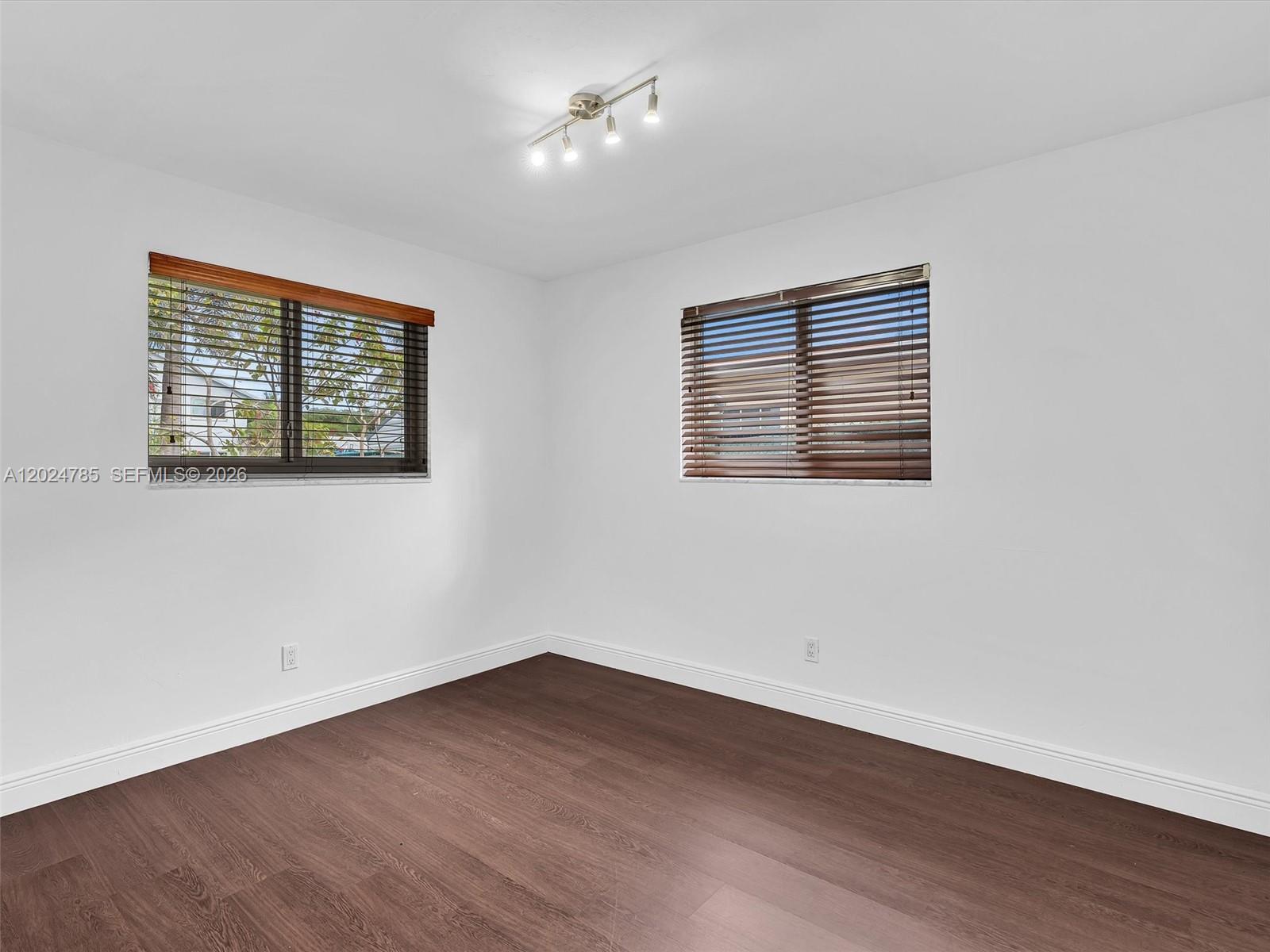 4500 SW 42nd Ter, Dania Beach FL 33314