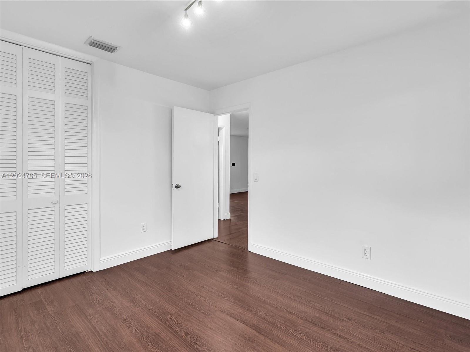 4500 SW 42nd Ter, Dania Beach FL 33314