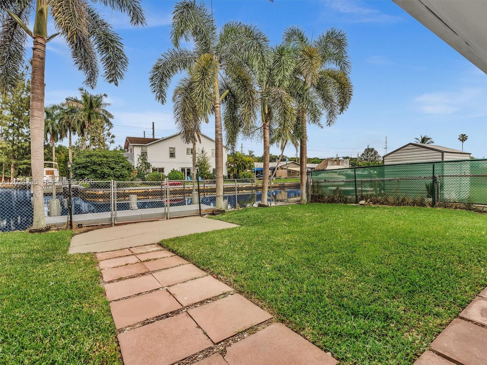 4500 SW 42nd Ter, Dania Beach FL 33314