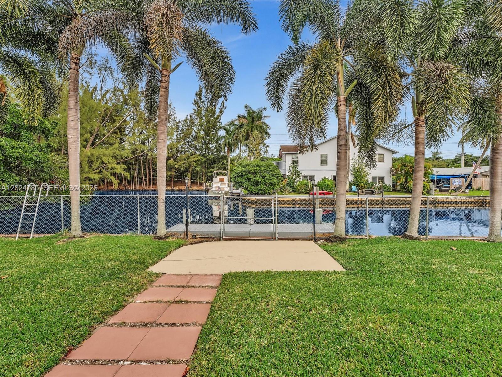 4500 SW 42nd Ter, Dania Beach FL 33314