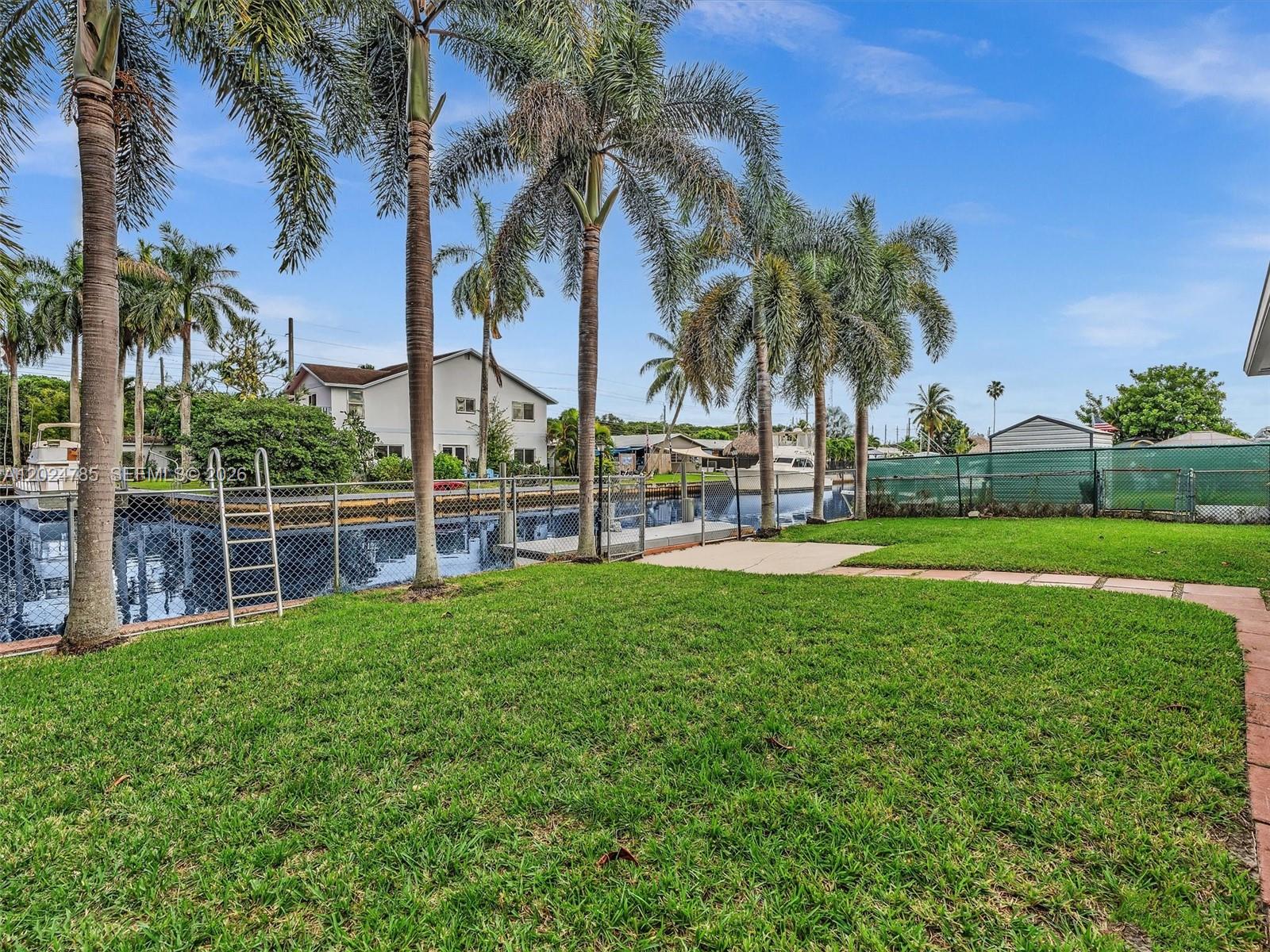 4500 SW 42nd Ter, Dania Beach FL 33314