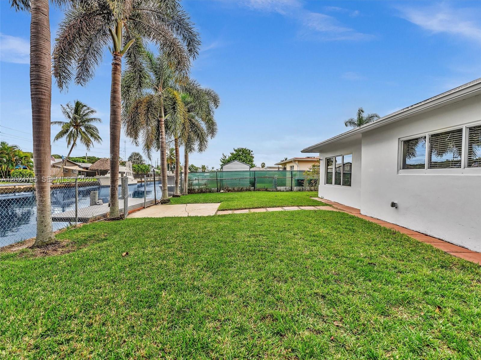4500 SW 42nd Ter, Dania Beach FL 33314