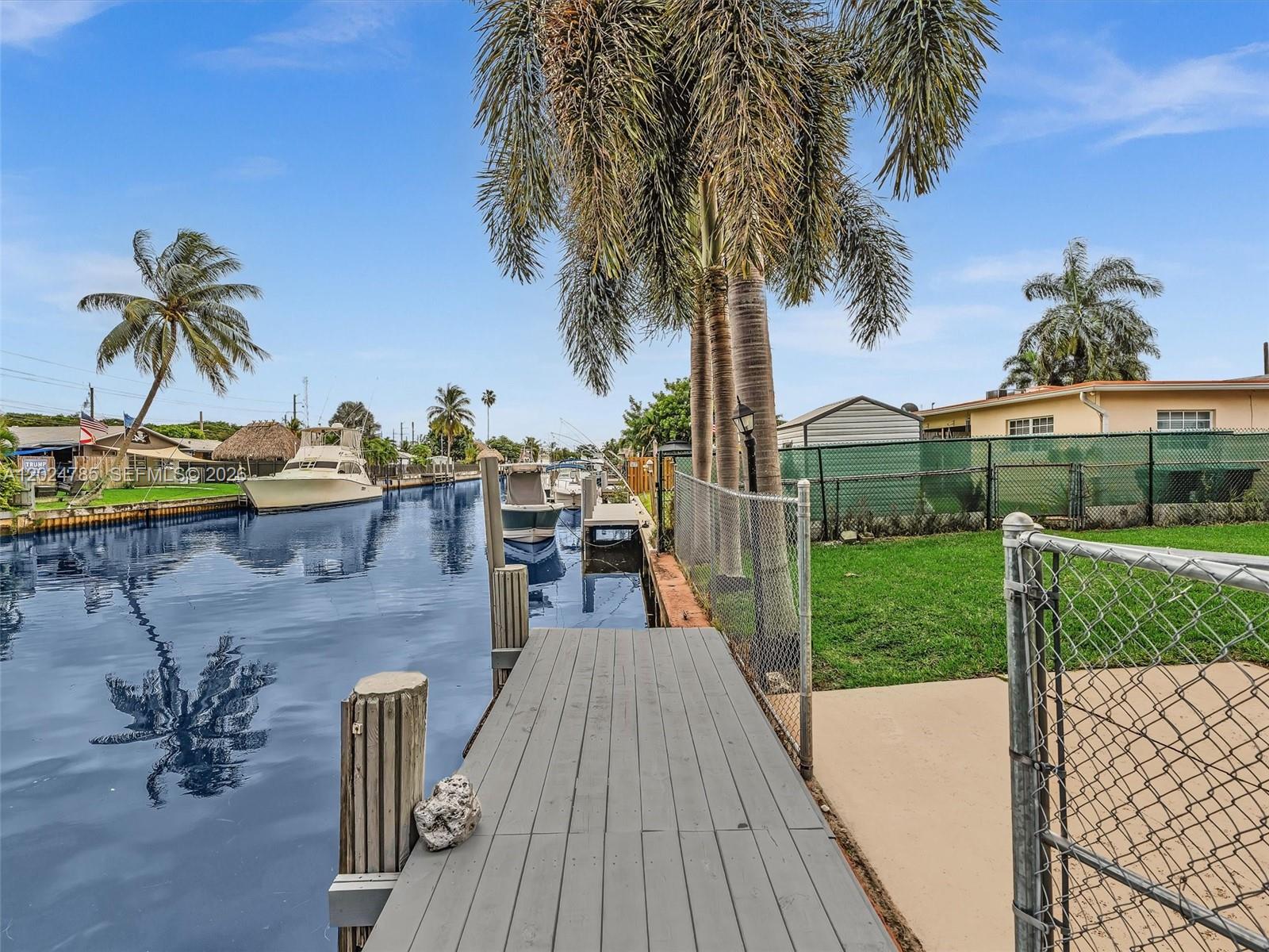 4500 SW 42nd Ter, Dania Beach FL 33314