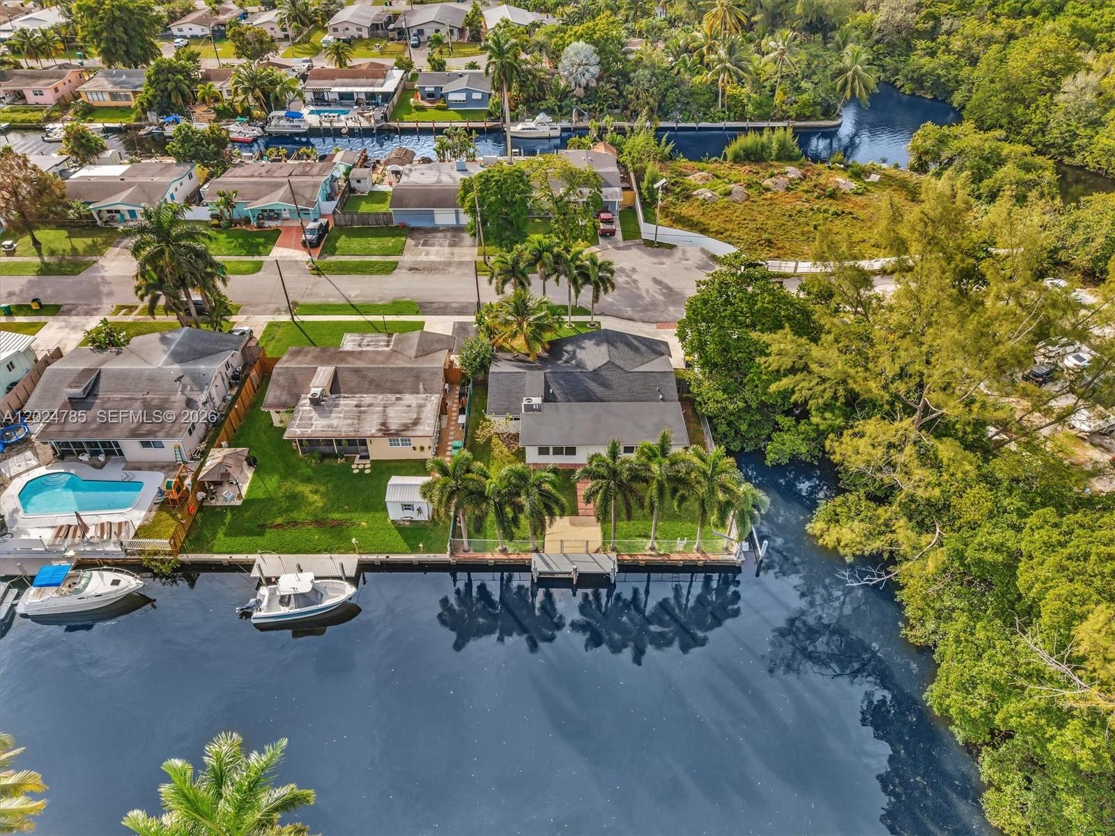 4500 SW 42nd Ter, Dania Beach FL 33314