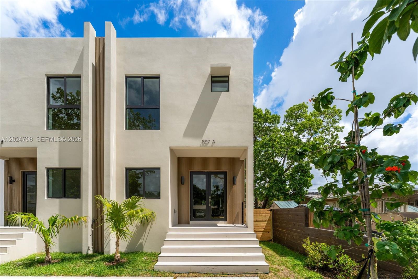 1917 NW 17 ST #A, Miami FL 33125
