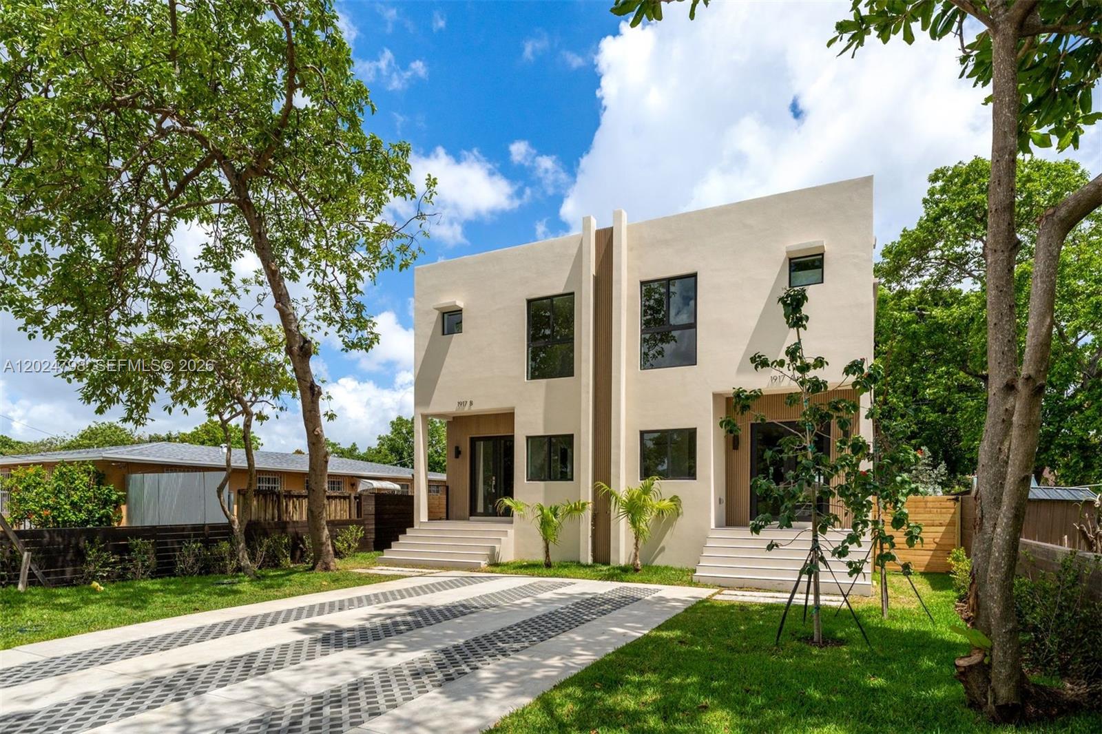 1917 NW 17 ST #A, Miami FL 33125
