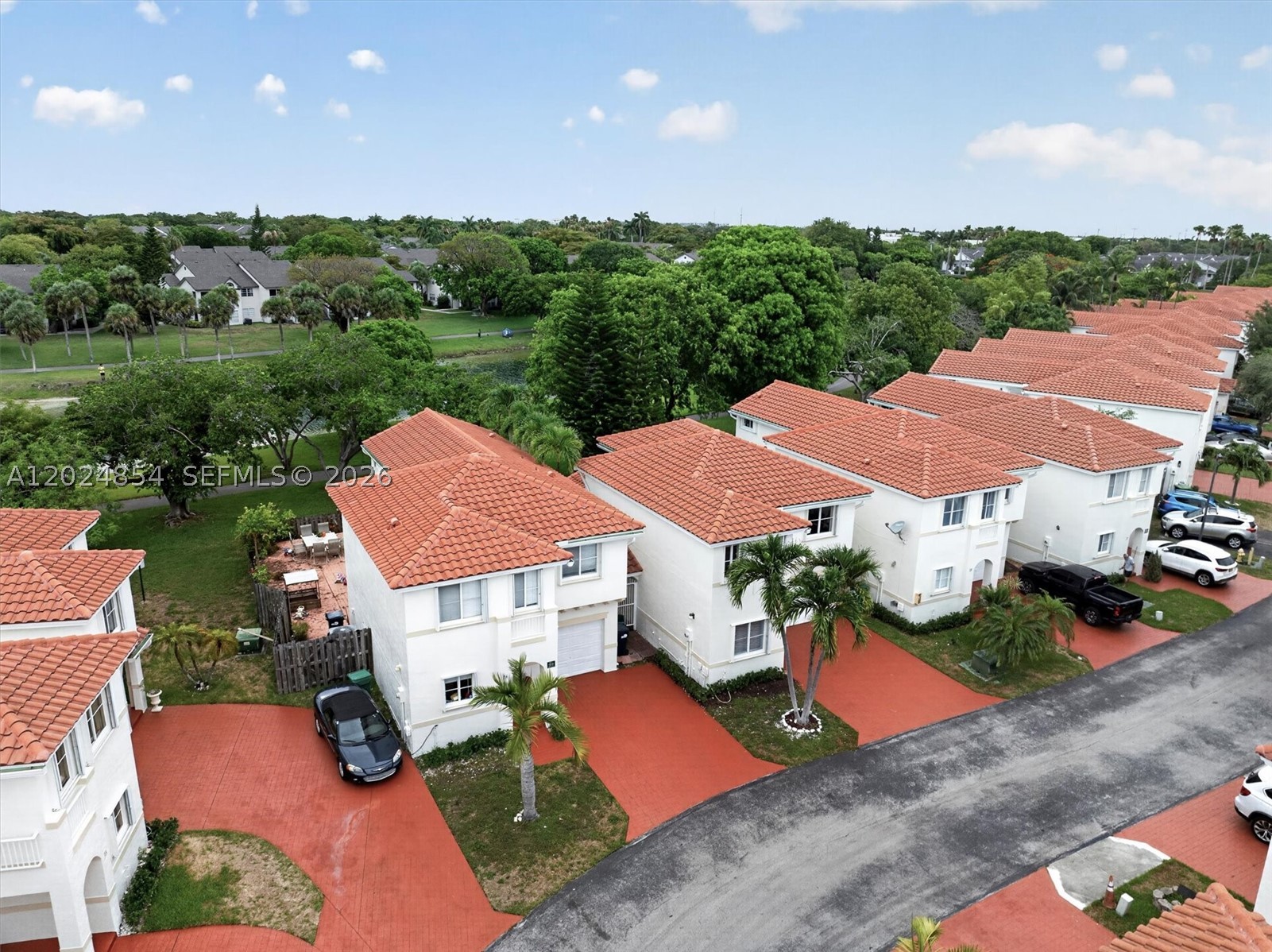 14930 SW 104th St #27, Miami FL 33196