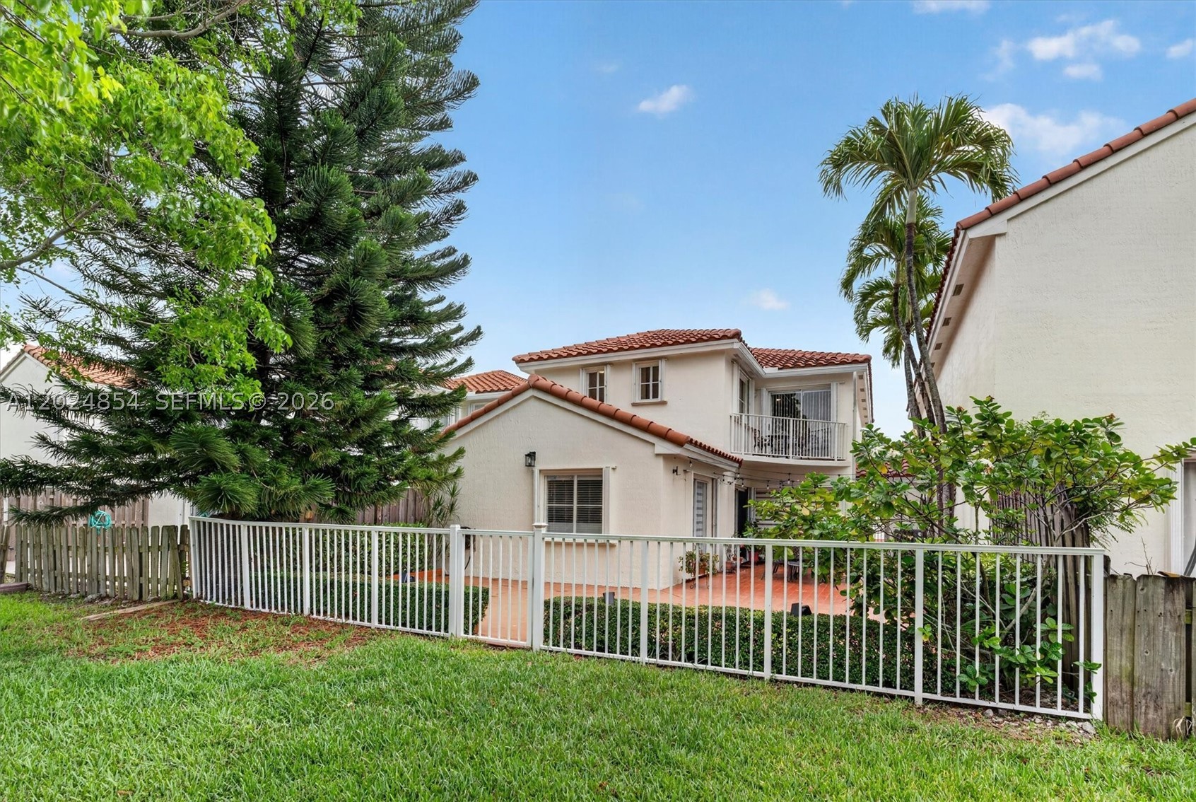 14930 SW 104th St #27, Miami FL 33196
