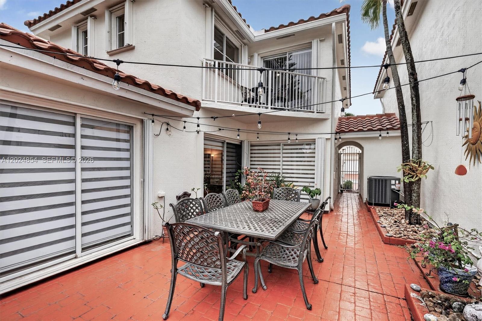 14930 SW 104th St #27, Miami FL 33196