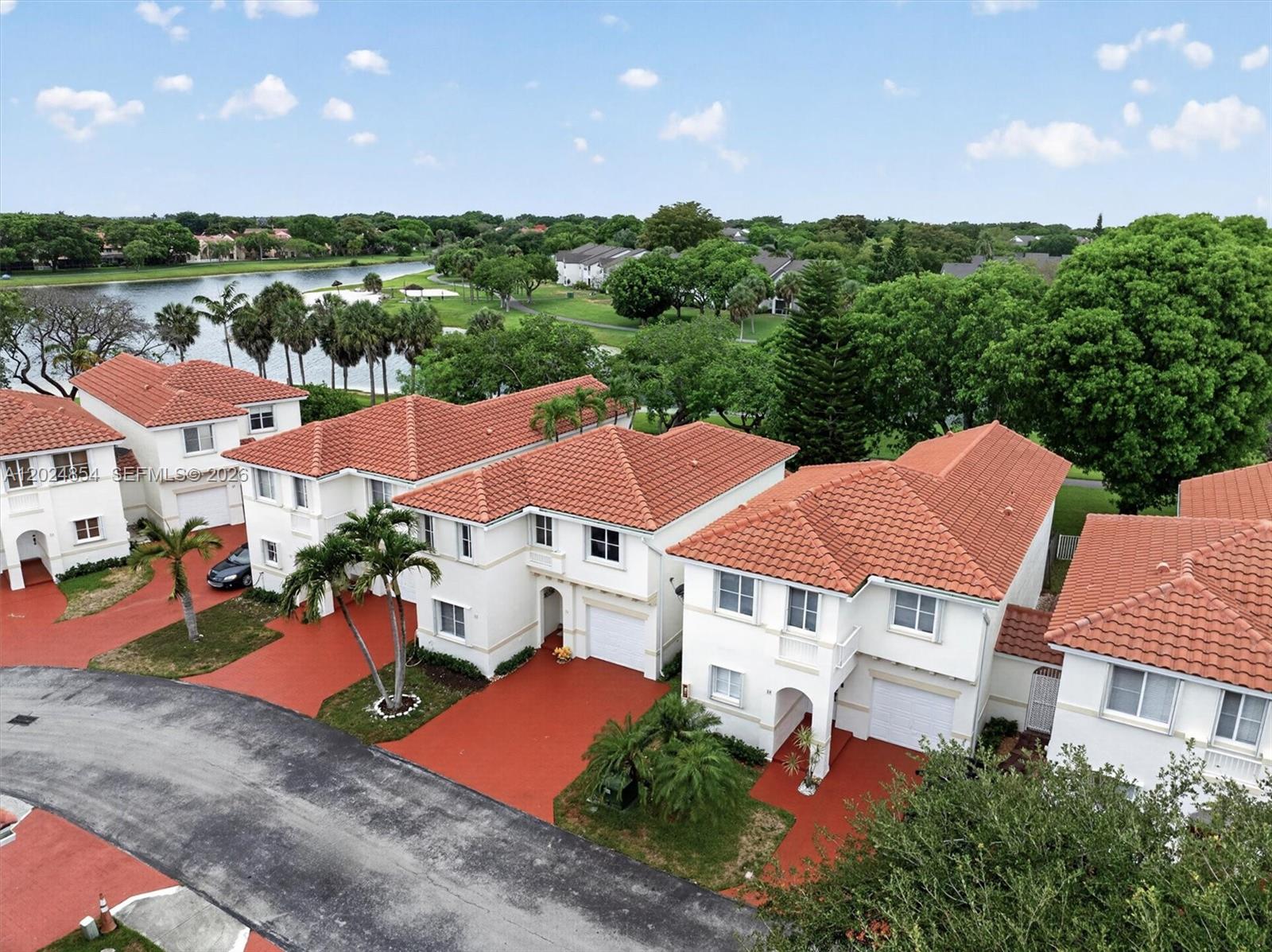 14930 SW 104th St #27, Miami FL 33196