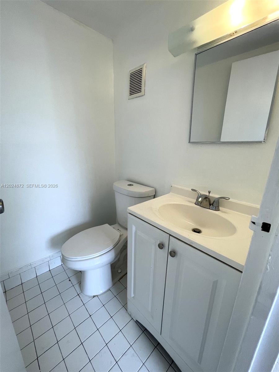 1788 NW 55th Ave #204, Lauderhill FL 33313