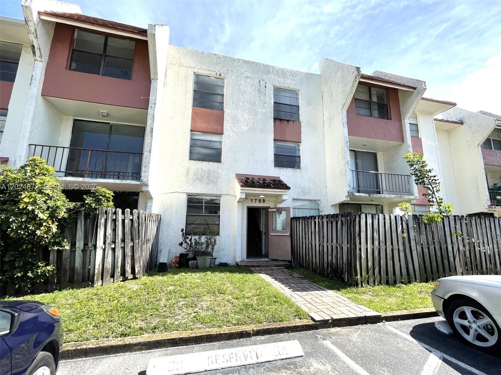 1788 NW 55th Ave #204, Lauderhill FL 33313